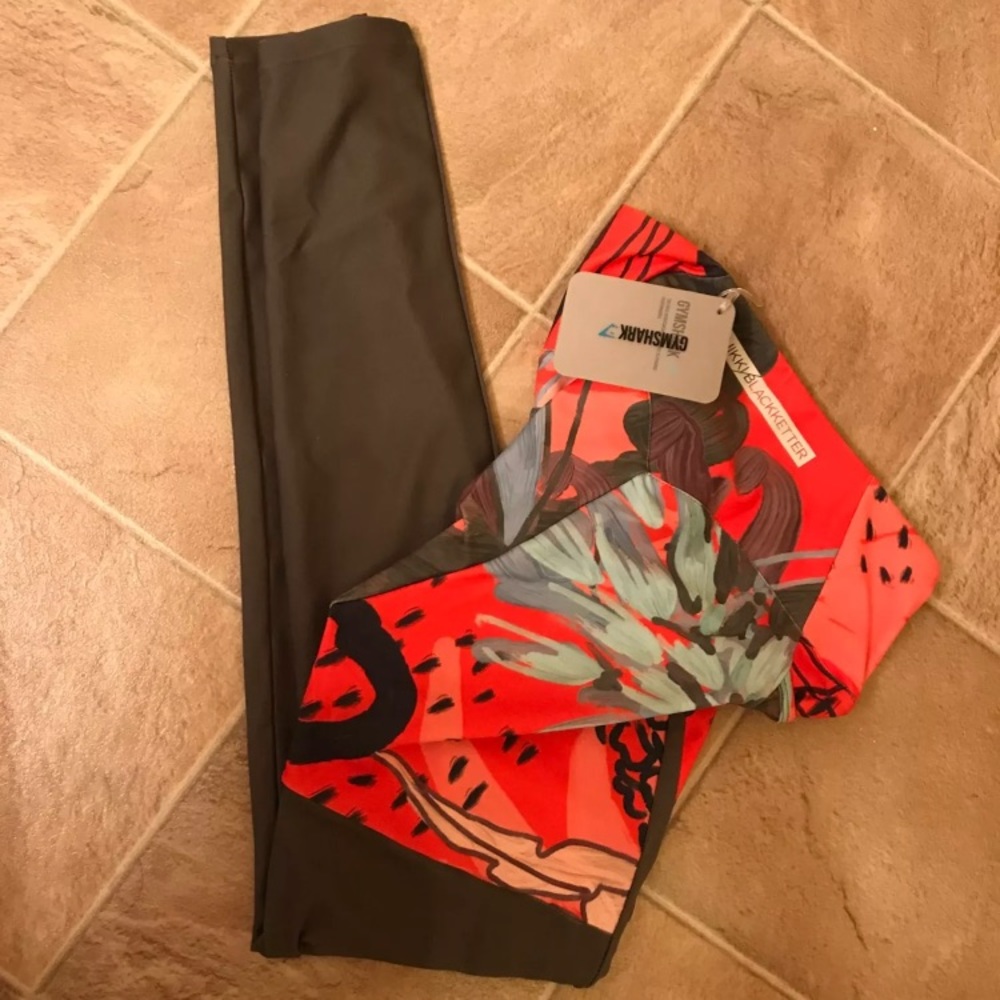 Nikki B season 2 pineapple print leggings!